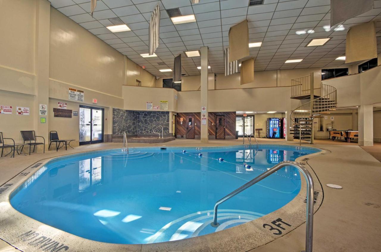 Beech Mountain Resort Condo With Pool Access And Views Eksteriør billede